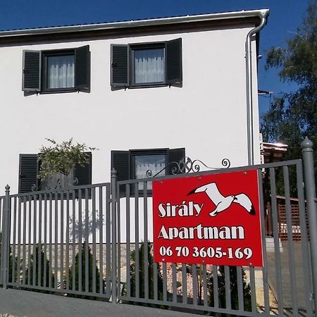 Siraly Apartman Hajdúnánás Exterior foto