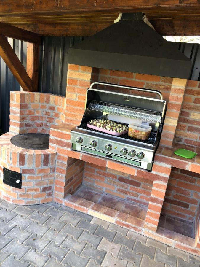 Siraly Apartman Hajdúnánás Exterior foto