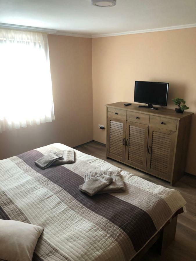 Siraly Apartman Hajdúnánás Exterior foto
